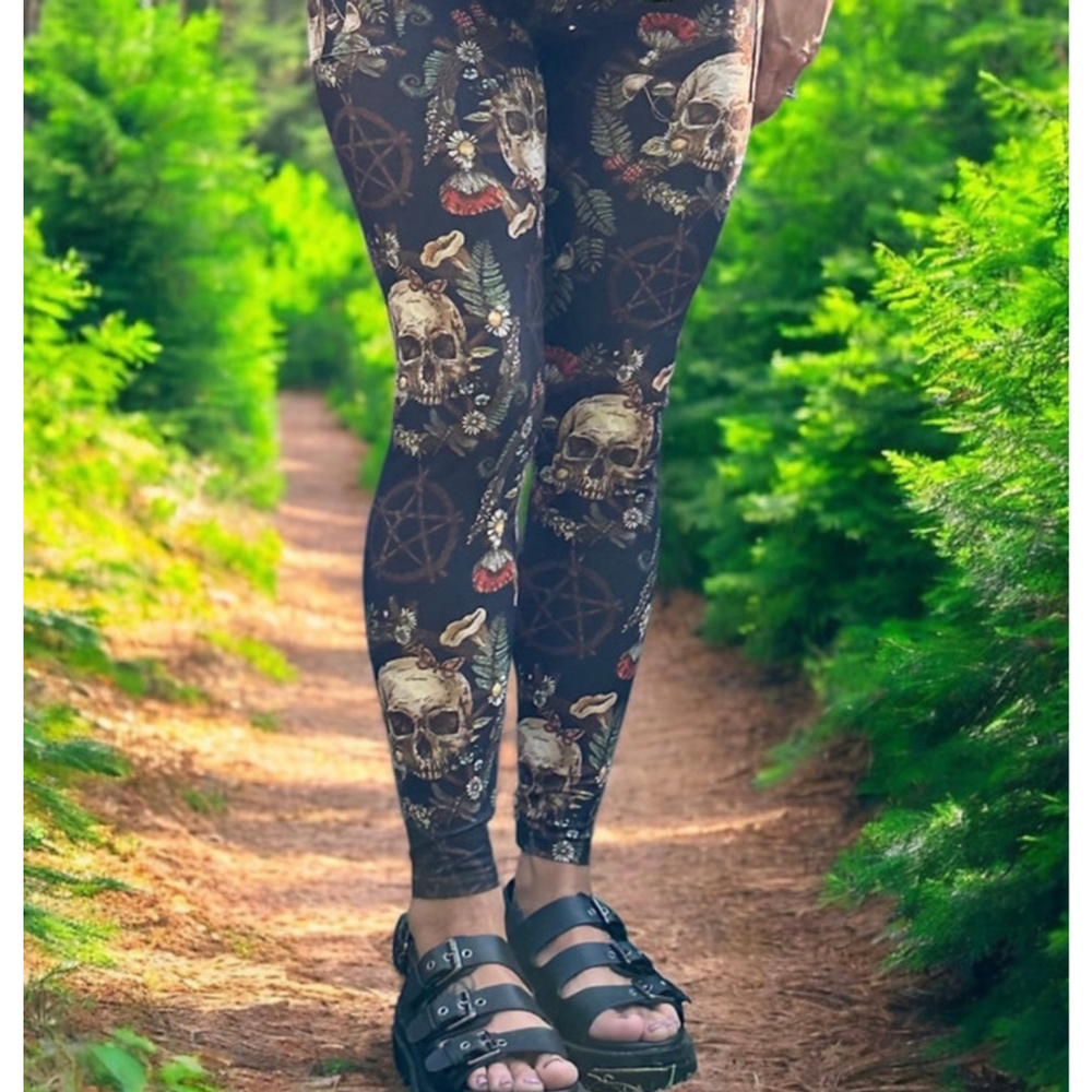 Cottage Witch Witchy Skull & Mushroom Print Leggings - Picture 4 of 6